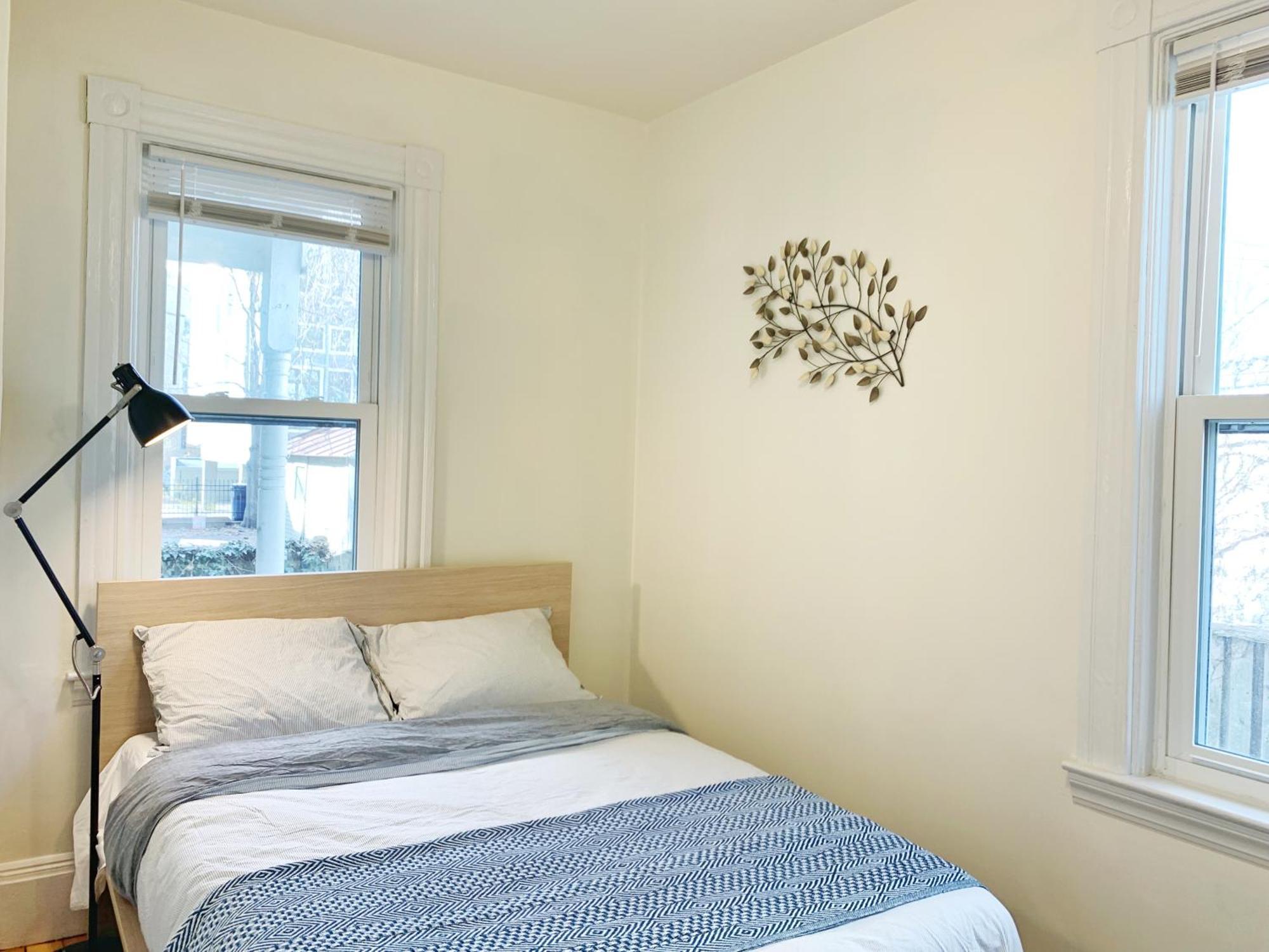 Best Location At Harvard University! 4 Bedroom Apartment! Two Units Available! Cambridge Exterior photo